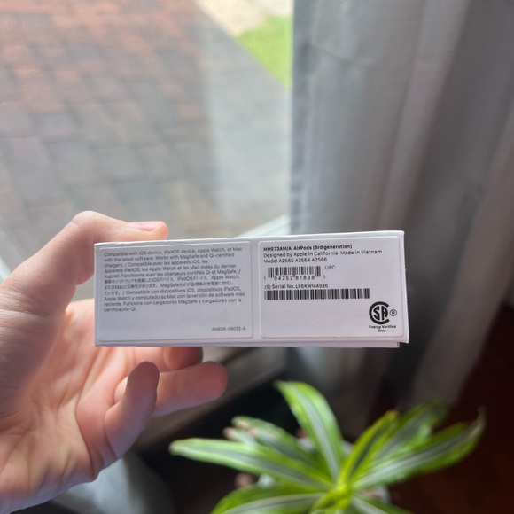 AirPods 3rd generation. Used for about a year - Picture 7 of 10